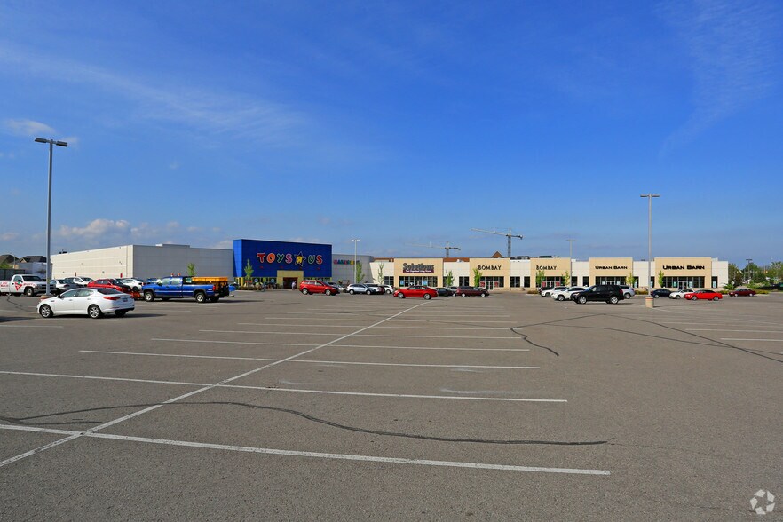 295 High Tech Rd, Richmond Hill, ON for sale - Building Photo - Image 1 of 1