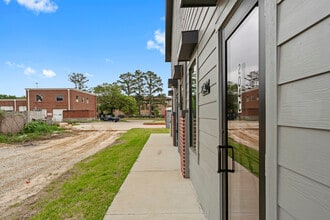 11606 Westlock Dr, Tomball, TX for lease Building Photo- Image 1 of 9