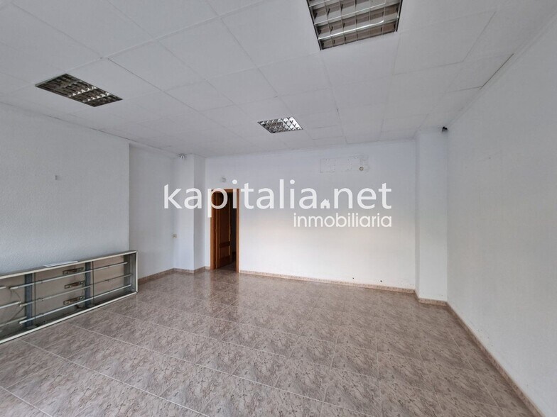 Retail in Ontinyent, Valencia for sale - Building Photo - Image 2 of 4