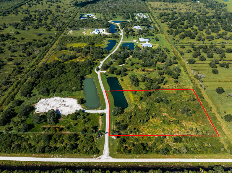 7400 Hidden Hammock Ln, Vero Beach, FL for sale - Aerial - Image 1 of 8