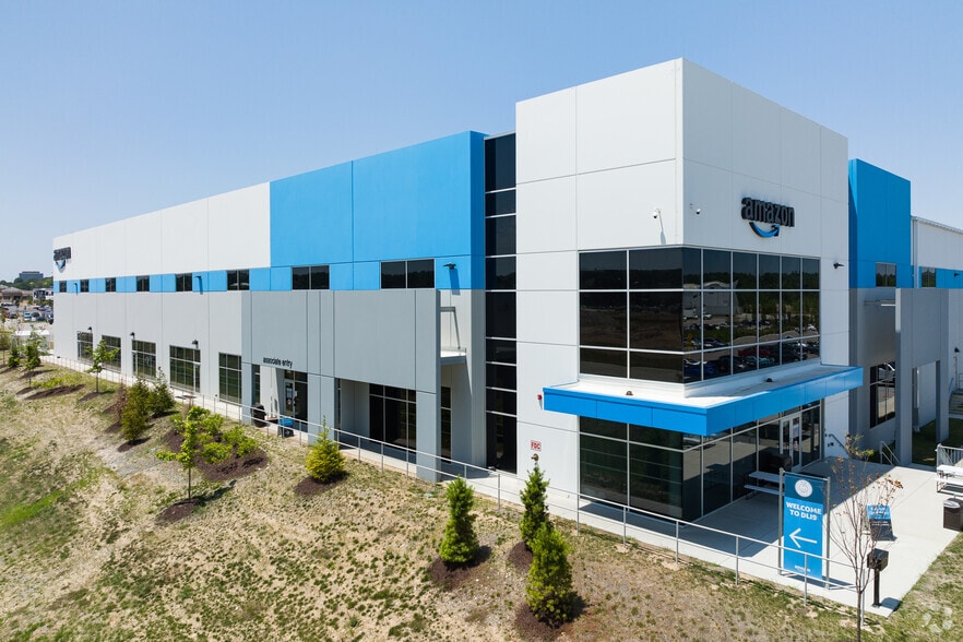 655 Assembly Pky, Fenton, MO 63026