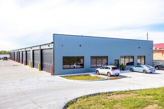 More details for 1601 E Army Post Rd, Des Moines, IA - Flex for Lease