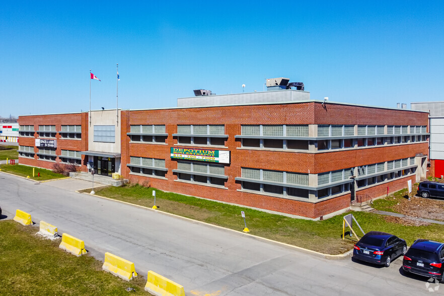 150 Boul Montréal-Toronto, Lachine, QC for lease - Primary Photo - Image 1 of 4