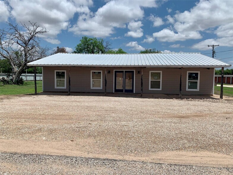 707 S Avenue E, Haskell, TX for sale - Primary Photo - Image 1 of 1