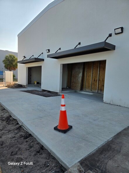 1900 Central Ave, Saint Petersburg, FL for lease - Building Photo - Image 3 of 10