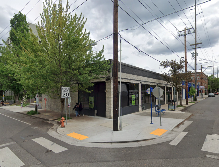 1120 NW 21st Ave, Portland, OR for lease - Building Photo - Image 1 of 17