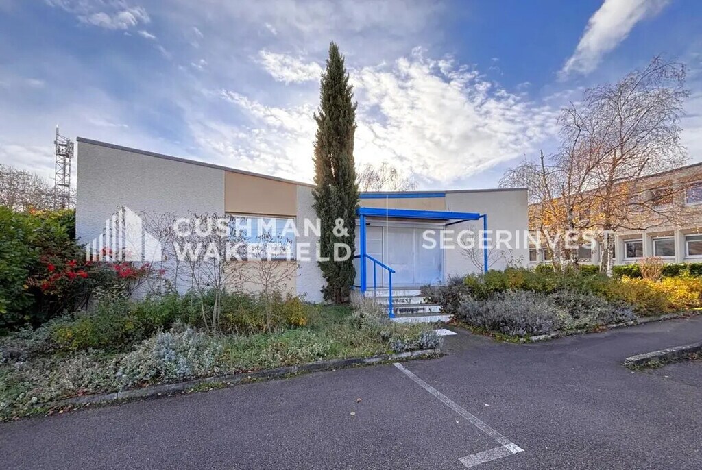 Vente Bureaux 157 m² - Photo 1