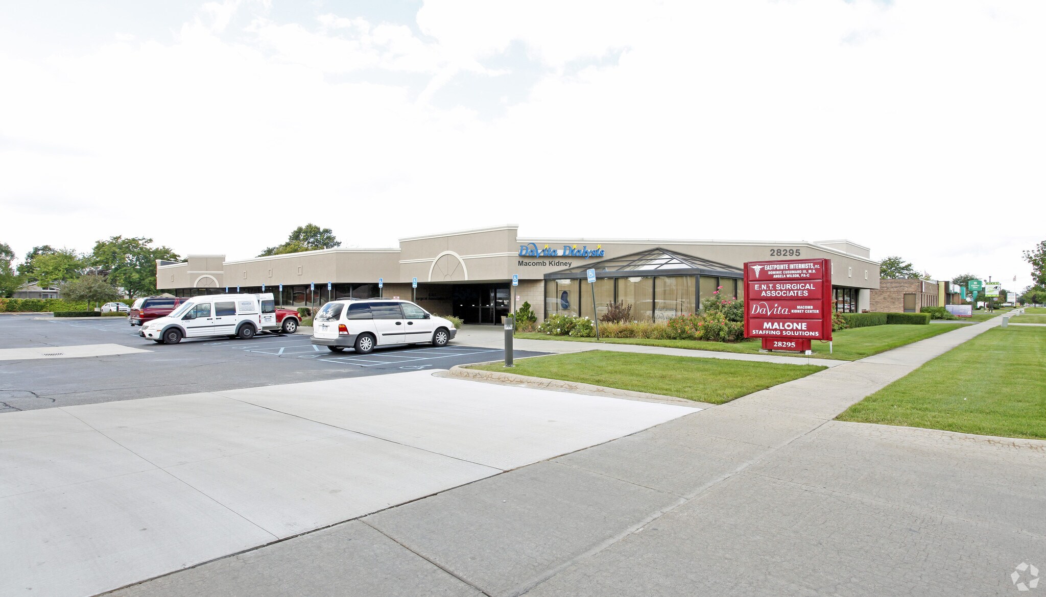 28295 Schoenherr Rd, Warren, MI for sale Primary Photo- Image 1 of 1