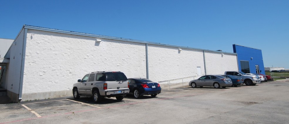 3403 E John Carpenter Fwy, Irving, TX for lease - Building Photo - Image 3 of 4