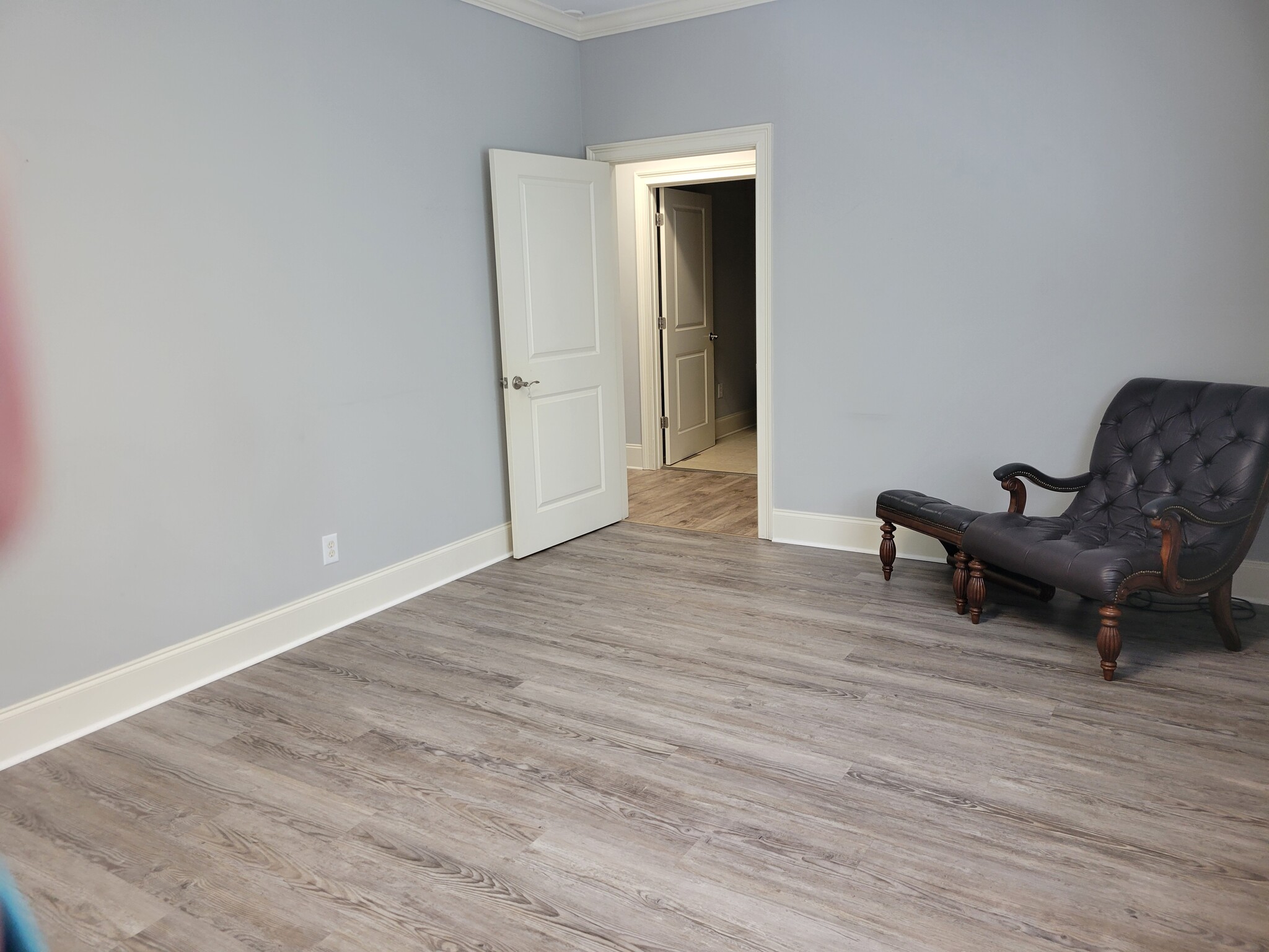 182 Ben Burton Cir, Athens, GA for lease Interior Photo- Image 1 of 3