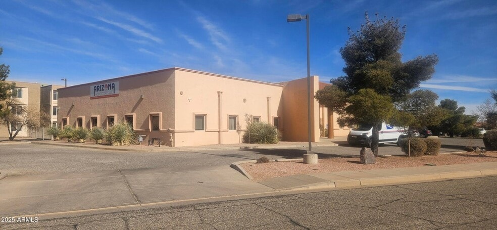 2100 Paseo San Luis, Sierra Vista, AZ for lease - Building Photo - Image 2 of 4