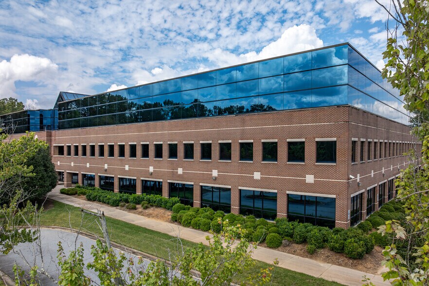 5420 Millstream Rd, Mcleansville, NC for sale - Primary Photo - Image 1 of 1