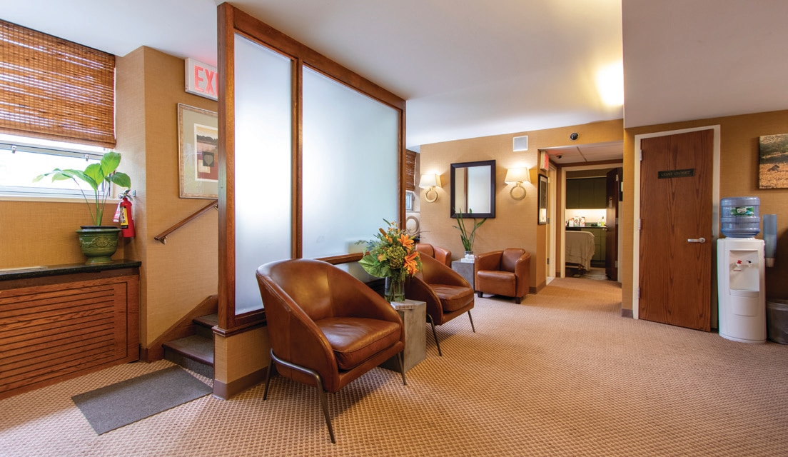 700 Park Ave, New York, NY 10021 - Unit P - - Interior Photo - Image 1 of 9