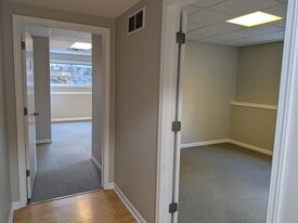 2524 Woodmeadow Dr SE, Grand Rapids MI - Commercial Real Estate