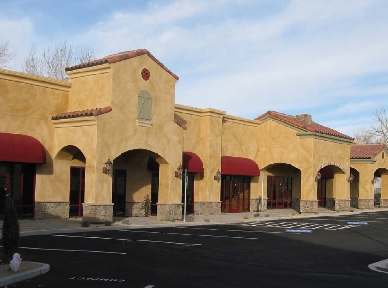 130-140 W Shadow Ln, Fernley, NV for sale - Primary Photo - Image 1 of 1