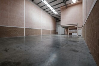 Drakes Dr, Long Crendon for lease Interior Photo- Image 2 of 4