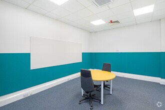 Hanover Walk, Leeds for lease Interior Photo- Image 2 of 9