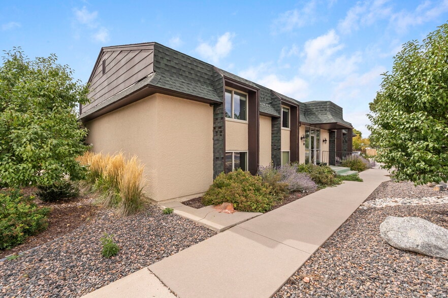 4390 N Academy Blvd, Colorado Springs, CO for lease - Building Photo - Image 3 of 32