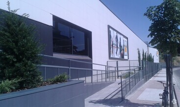 Calle María Guerrero, 34, Las Rozas de Madrid, Madrid for lease Interior Photo- Image 2 of 4