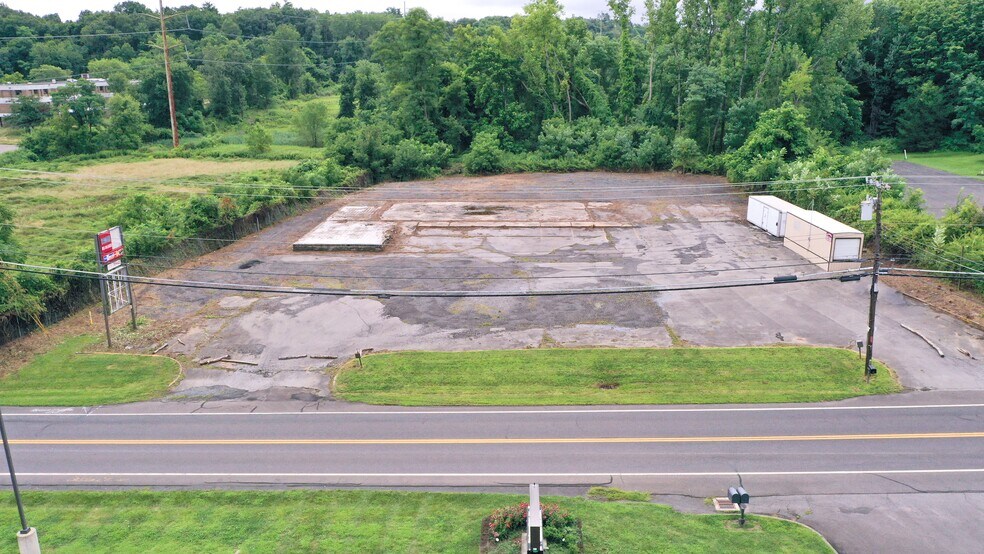 454 Hurley Ave, Hurley, NY for sale - Building Photo - Image 2 of 25