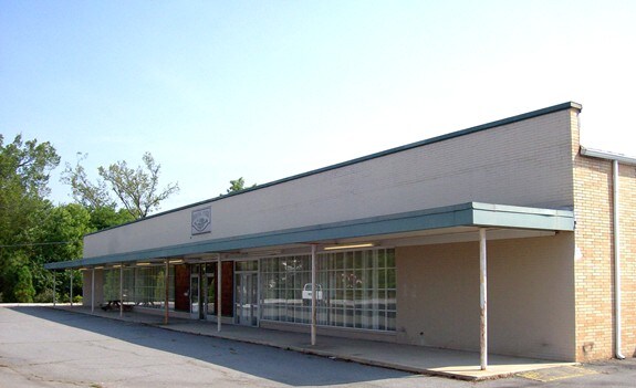 111 Salem St Thomasville Nc 27360 Office For Sale Loopnet Com