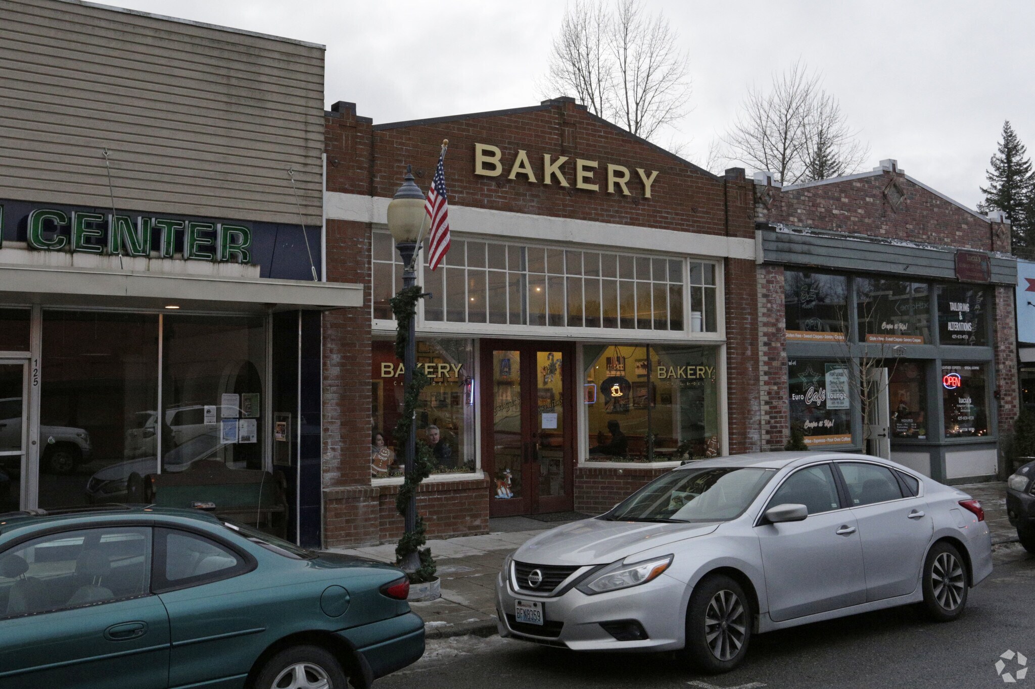 129 W North Bend Way, North Bend, WA for sale Primary Photo- Image 1 of 1