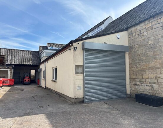 200 Westward Rd, Stroud for lease Primary Photo- Image 1 of 3