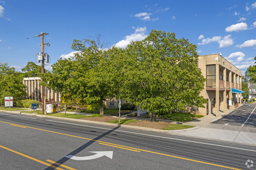 411-413 Crain Hwy S, Glen Burnie, MD for lease - Primary Photo - Image 1 of 6