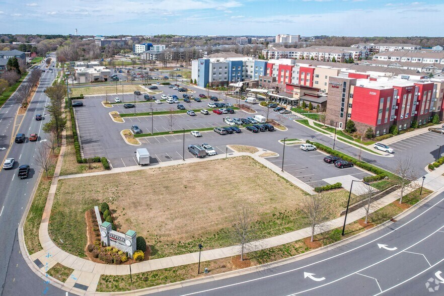 Tyvola Rd & City Park Dr, Charlotte, NC 28217