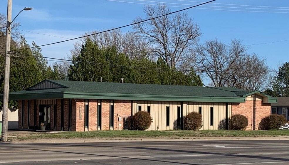 2103 S Ohio St, Salina, KS for sale - Building Photo - Image 1 of 1