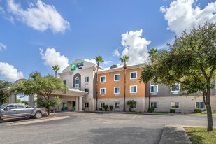 Holiday Inn Express & Suites Alice - Motel