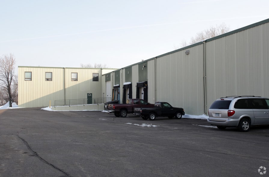 901 E Cliff Rd E, Burnsville, MN for sale - Building Photo - Image 3 of 4
