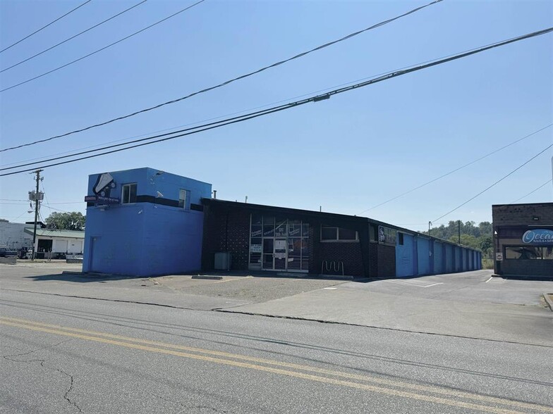 137 7th Ave, Huntington, WV for sale - Building Photo - Image 3 of 28