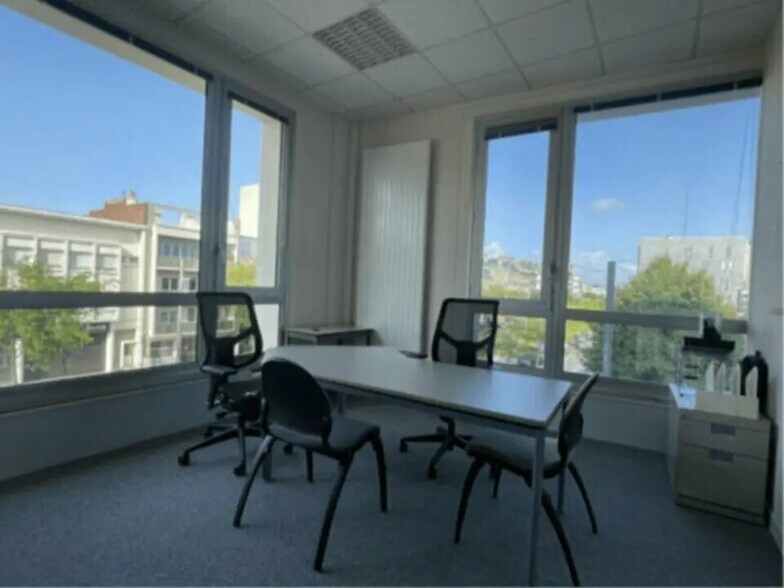 Office in Le Havre for lease - Interior Photo - Image 1 of 2