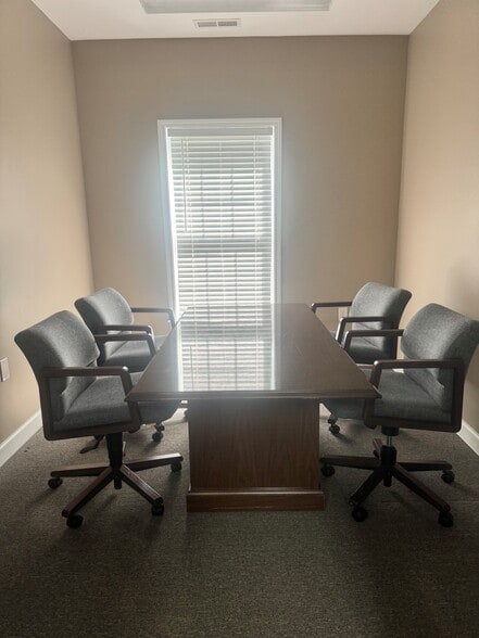 105 Pelham Commons Blvd, Greenville, SC for lease - Interior Photo - Image 3 of 4
