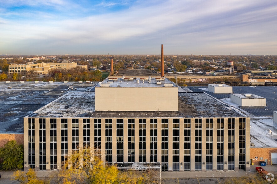 1900 N Austin Ave, Chicago, IL for sale - Building Photo - Image 1 of 22