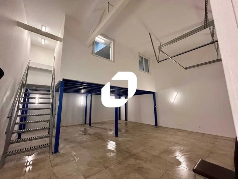 Boulevard Carnot, Villiers-le-Bel for lease - Interior Photo - Image 2 of 7