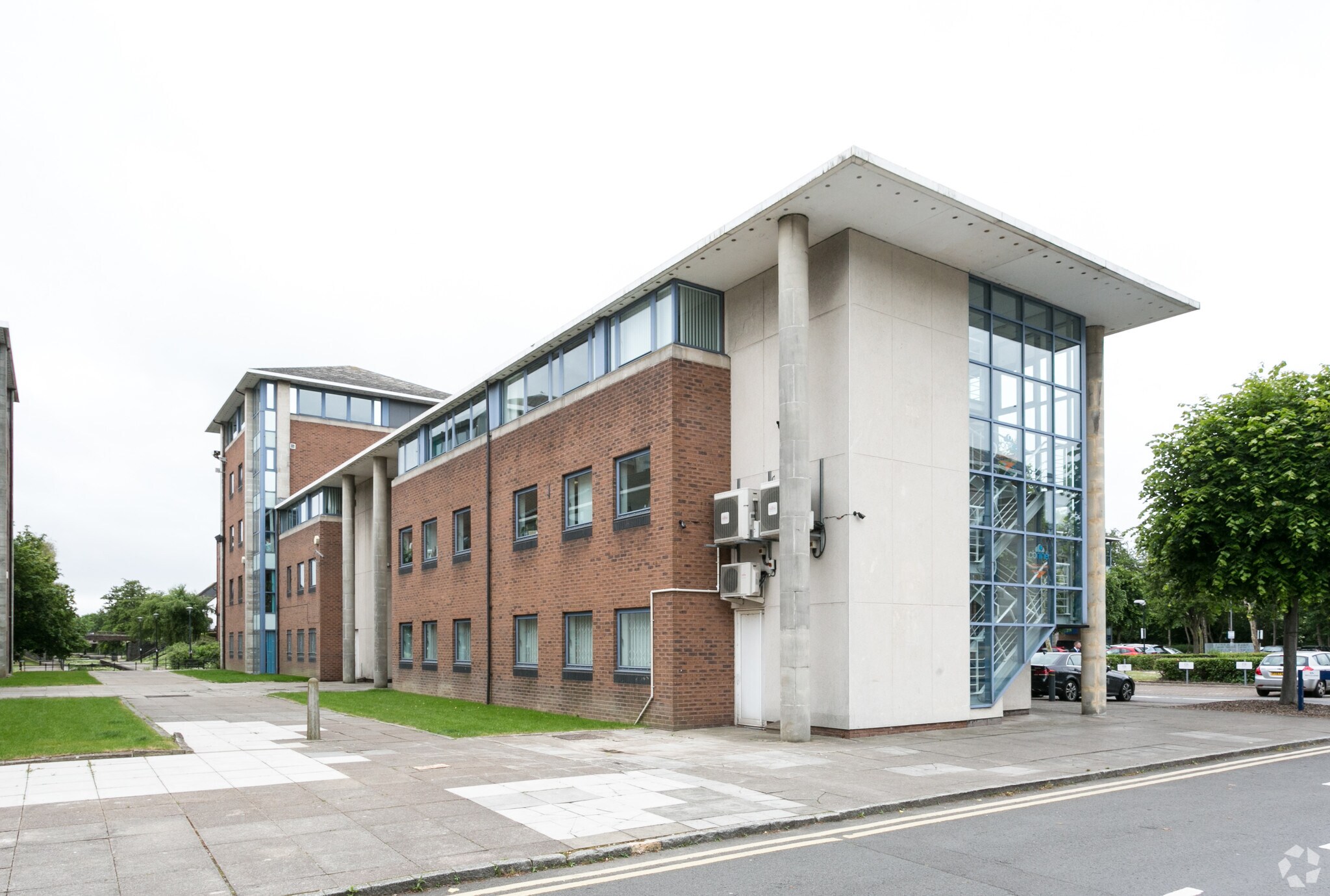3-8 Drake Walk, Cardiff for lease Primary Photo- Image 1 of 11
