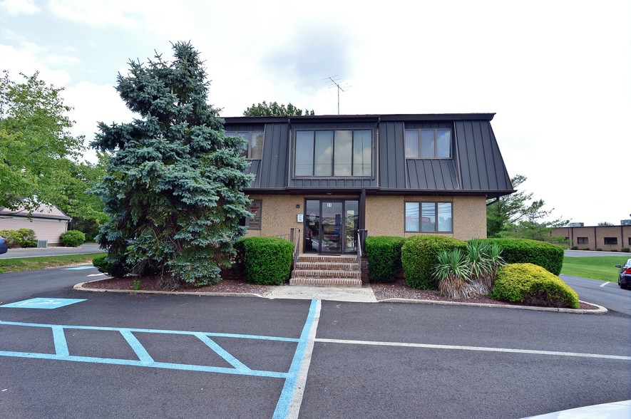 31 Schanck Rd, Freehold, NJ for lease - Building Photo - Image 2 of 4