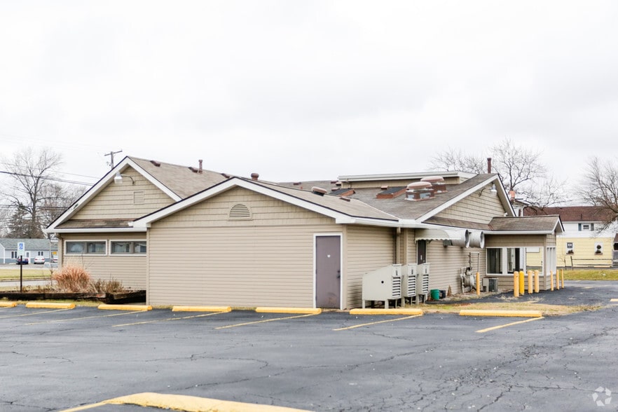 41573 N Ridge Rd, Elyria, OH for sale - Building Photo - Image 2 of 5