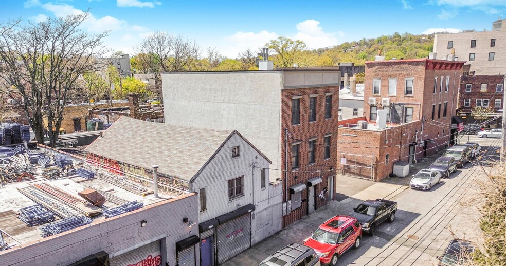 10 Cross St, Staten Island, NY for sale - Building Photo - Image 2 of 19