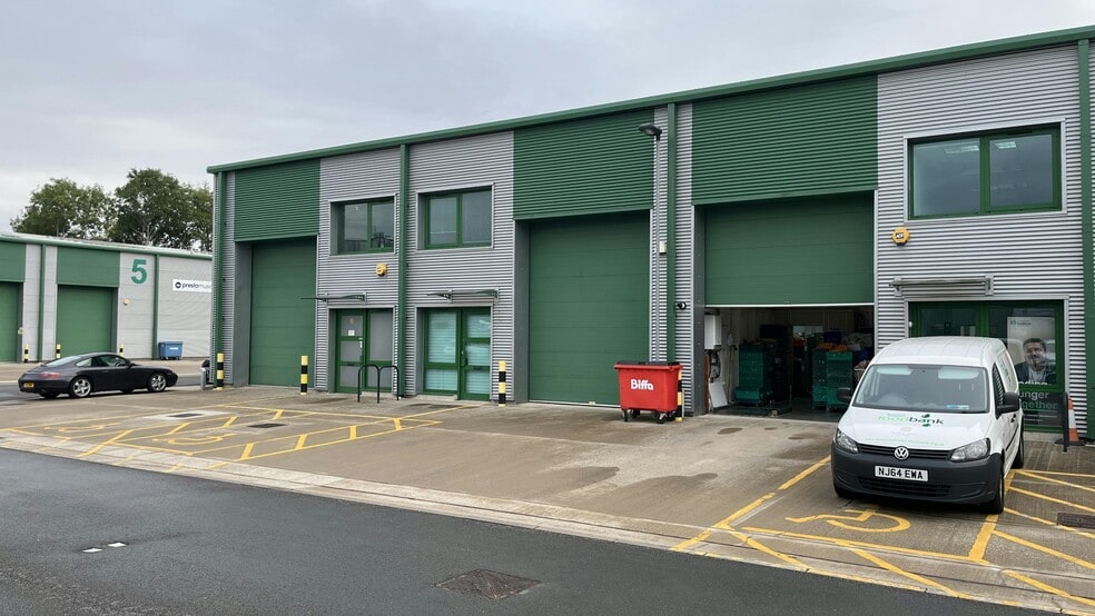 Tachbrook Park, Warwick for lease - Building Photo - Image 3 of 11