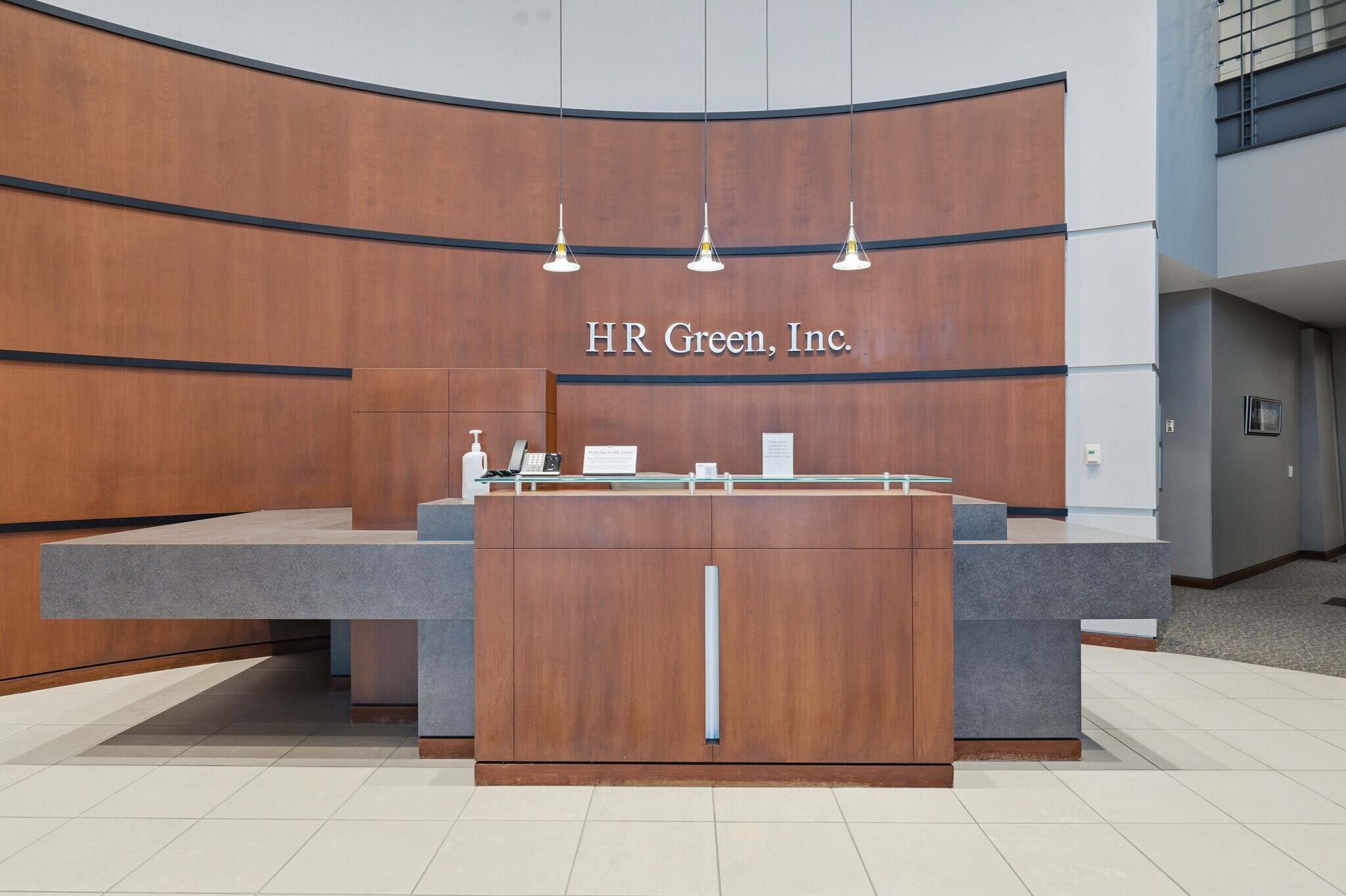 8710 Earhart Ln Sw, Cedar Rapids, IA for sale Interior Photo- Image 1 of 14