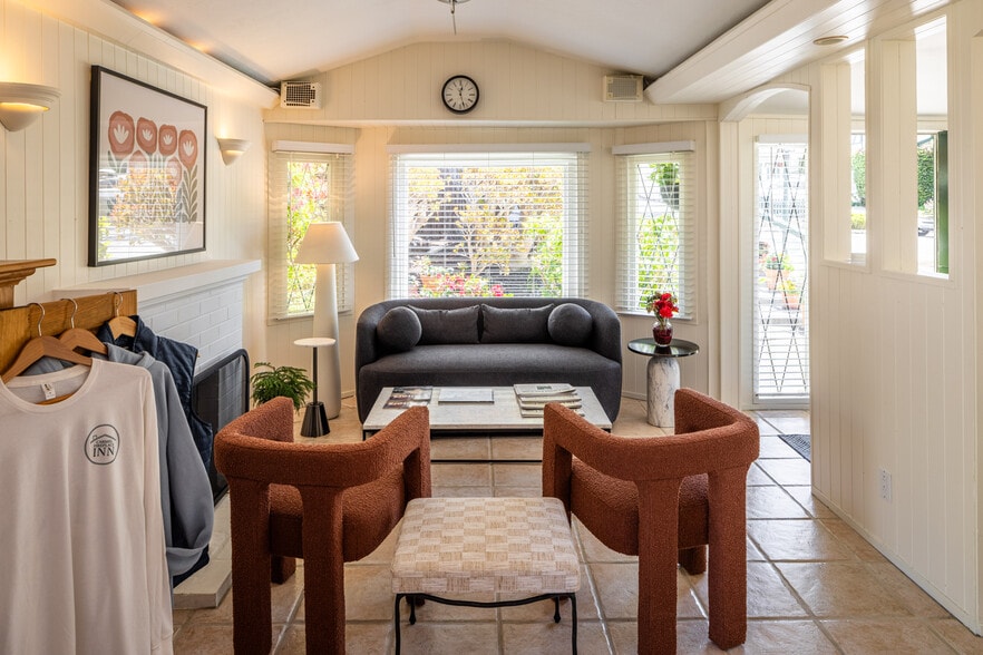 San Carlos St, Carmel By The Sea, CA for sale - Interior Photo - Image 2 of 12