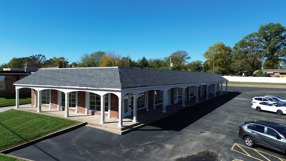 3138-3197 Lemay Ferry Rd, Saint Louis, MO for lease - Building Photo - Image 1 of 5