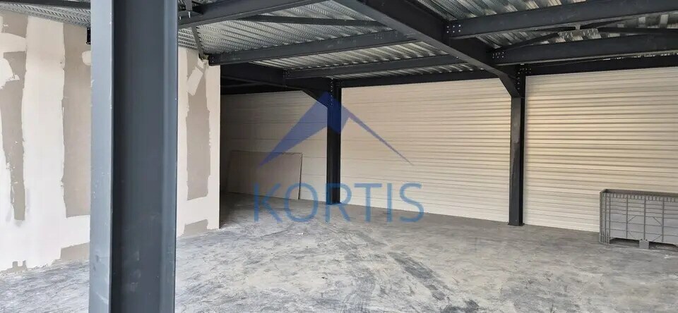 Retail in Limas for lease - Building Photo - Image 3 of 5