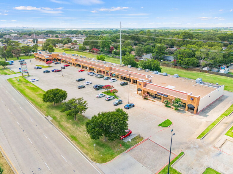 2401 W Pioneer Pky, Pantego, TX for lease - Building Photo - Image 2 of 14