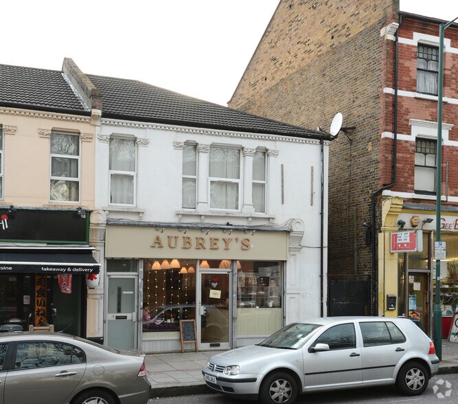 15 Station Ter, London for sale - Primary Photo - Image 1 of 1