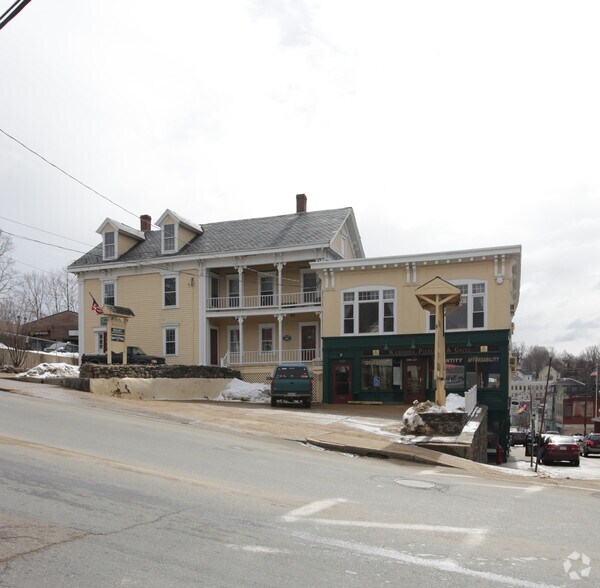 152 Main St, Spencer, MA for lease - Building Photo - Image 3 of 3