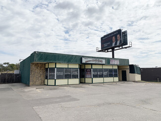 More details for 2304 S Oliver St, Wichita, KS - Retail for Sale